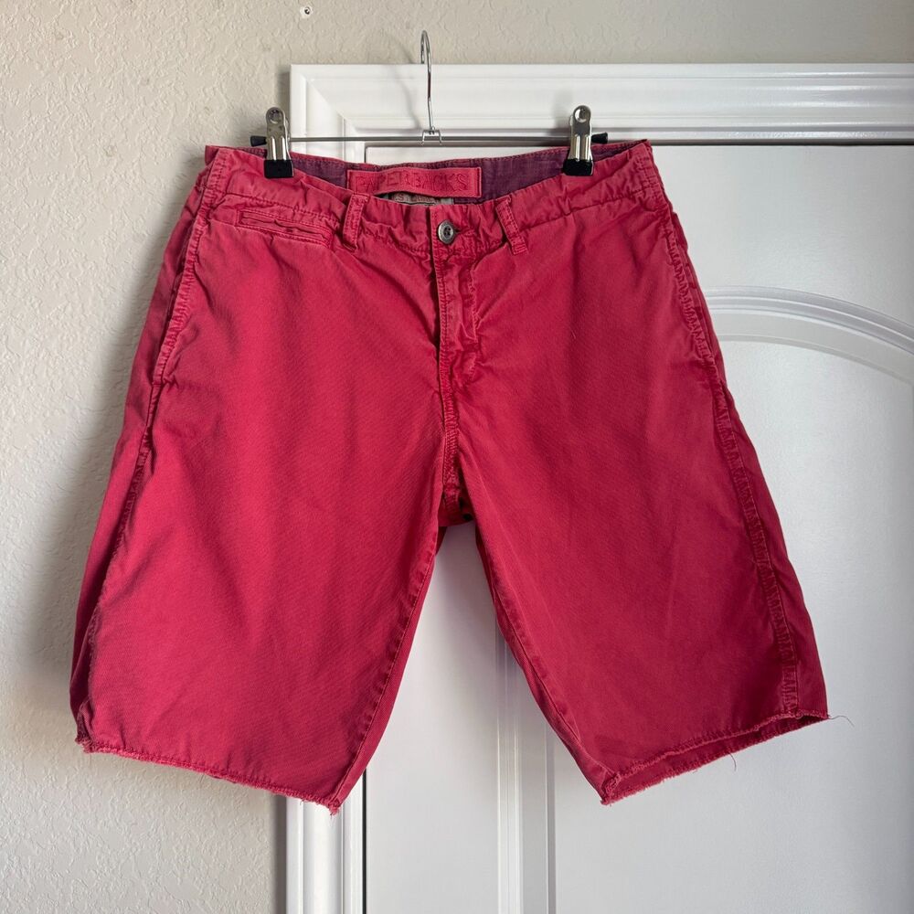 VTG Men's Paperbacks red cotton shorts -